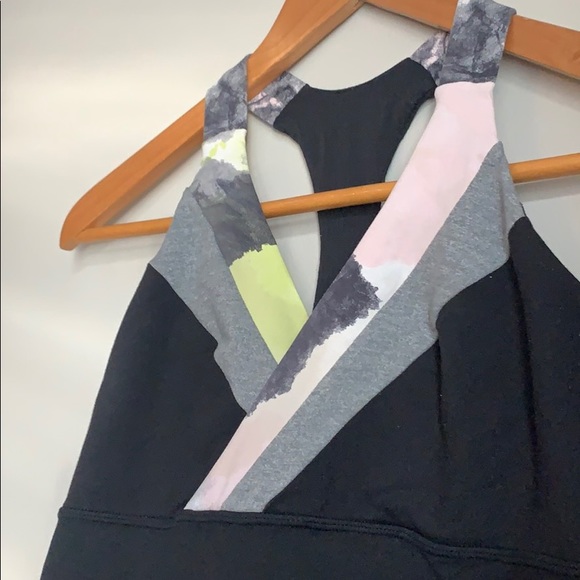 LULULEMON workout tank size 6 - Picture 3 of 5